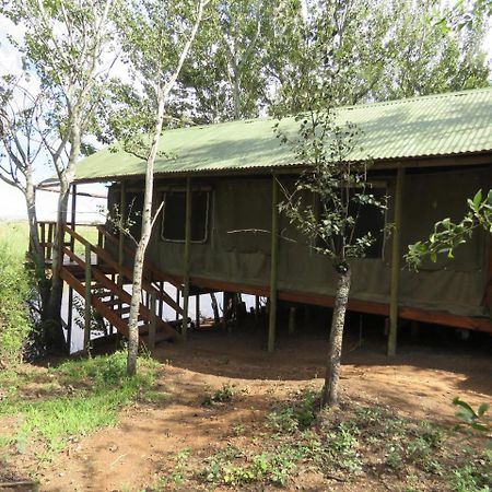 Waterlea-On-River Tented Cabins Middelburg  Esterno foto